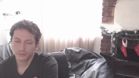 Snapshot of danruiz33 chatting on December 19, 2024, 3:52 pm Dan online show from December 19, 2024, 3:52 pm