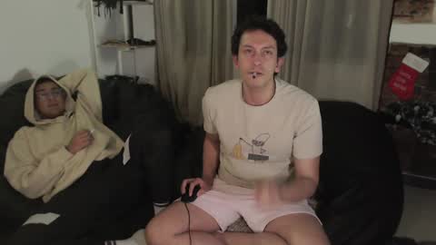 Snapshot of danruiz33 chatting on January 6, 2025, 4:15 am Dan online show from January 6, 2025, 4:15 am