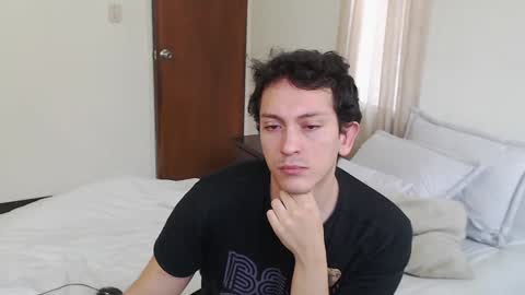 Snapshot of danruiz33 chatting on January 15, 2025, 9:30 pm Dan online show from January 15, 2025, 9:30 pm