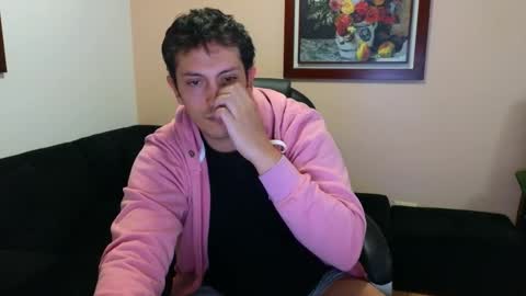 Snapshot of danruiz33 chatting on September 29, 2025, 2:06 am Dan online show from September 29, 2025, 2:06 am