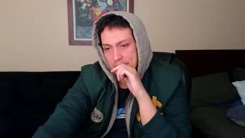 Snapshot of danruiz33 chatting on September 29, 2025, 6:46 pm Dan online show from September 29, 2025, 6:46 pm