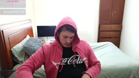 Snapshot of danruiz33 chatting on October 10, 2025, 3:55 pm Dan online show from October 10, 2025, 3:55 pm