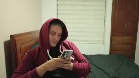 Snapshot of danruiz33 chatting on July 19, 2026, 2:15 am Dan online show from July 19, 2026, 2:15 am