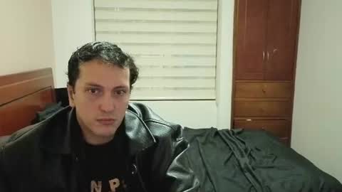 Snapshot of danruiz33 chatting on July 28, 2026, 2:29 am Dan online show from July 28, 2026, 2:29 am