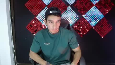 Snapshot of dante_18cm chatting on May 1, 2026, 1:48 pm Dante online show from May 1, 2026, 1:48 pm