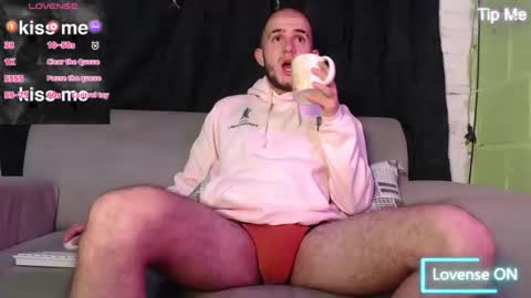 Snapshot of dante_bear chatting on May 4, 2026, 9:16 am dante_bear online show from May 4, 2026, 9:16 am