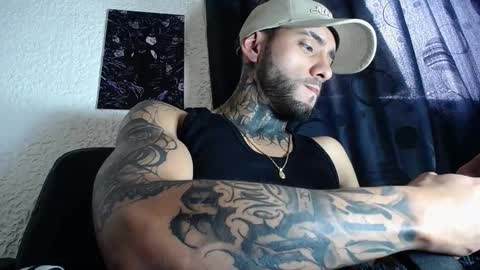 Snapshot of dante_d_angelo_ chatting on October 16, 2025, 8:43 pm dante_d_angelo_ online show from October 16, 2025, 8:43 pm