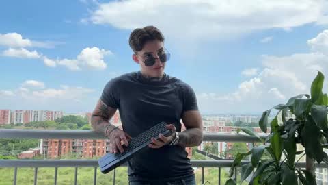 Dante coppola online show from April 25, 2026, 6:16 pm