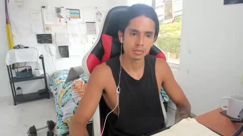 Snapshot of dantedecentralized chatting on October 1, 2025, 4:02 pm X Dante7373574 online show from October 1, 2025, 4:02 pm