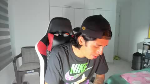 Snapshot of dantedecentralized chatting on October 19, 2025, 1:17 am X Dante7373574 online show from October 19, 2025, 1:17 am