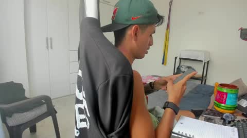 X Dante7373574 online show from April 28, 2026, 5:07 pm