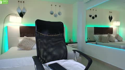 Snapshot of danteestone chatting on January 16, 2025, 3:23 am Dante online show from January 16, 2025, 3:23 am