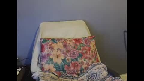 dantehot82 online show from January 11, 2025, 6:23 pm