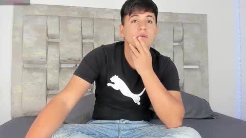 Snapshot of dantestone1 chatting on November 14, 2025, 11:53 am dantestone1 online show from November 14, 2025, 11:53 am