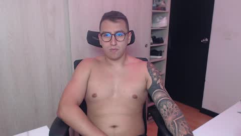 dantevesper online show from May 5, 2026, 3:25 am