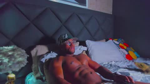 Snapshot of dany_dryy chatting on December 20, 2025, 6:26 pm Dany online show from December 20, 2025, 6:26 pm