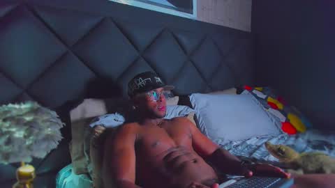 Snapshot of dany_dryy chatting on December 21, 2025, 7:15 am Dany online show from December 21, 2025, 7:15 am