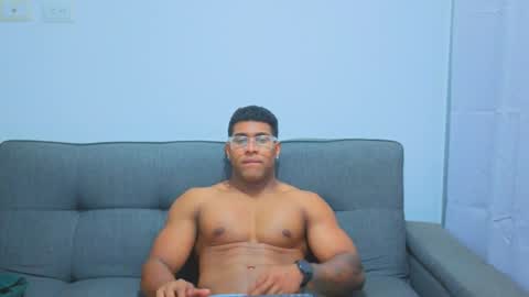 Snapshot of dany_dryy chatting on March 8, 2026, 4:27 am Dany online show from March 8, 2026, 4:27 am