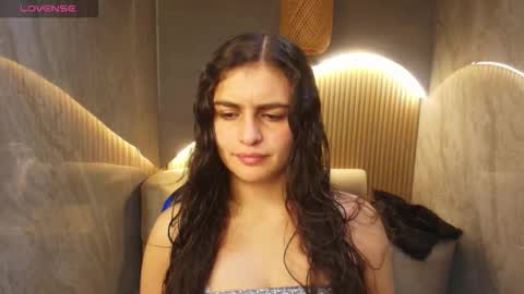 Snapshot of dany_r_ chatting on October 1, 2025, 12:44 pm Dany online show from October 1, 2025, 12:44 pm