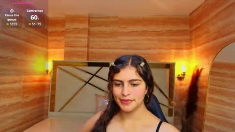 Snapshot of dany_r_ chatting on October 9, 2025, 1:53 pm Dany online show from October 9, 2025, 1:53 pm