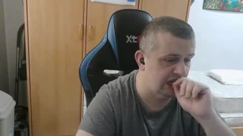 danysanchez1981 online show from February 28, 2026, 12:39 pm