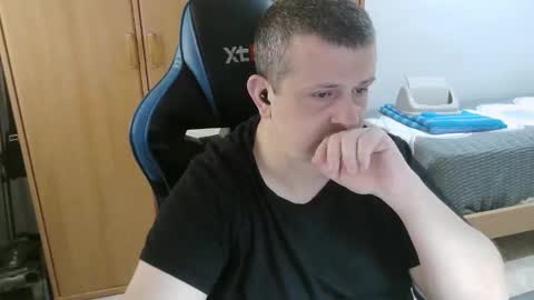 danysanchez1981 online show from March 15, 2026, 10:54 am