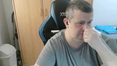 danysanchez1981 online show from March 17, 2026, 11:35 am