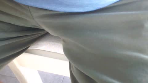 Snapshot of danyvdh chatting on June 30, 2026, 4:41 pm danyvdh online show from June 30, 2026, 4:41 pm