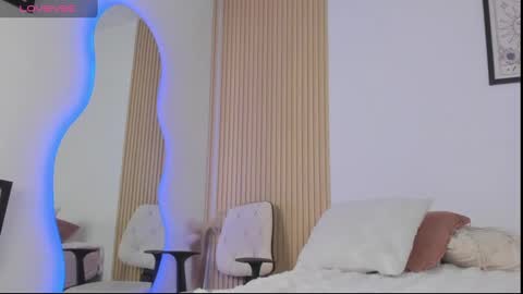 Antonella Mora online show from February 15, 2025, 3:17 pm