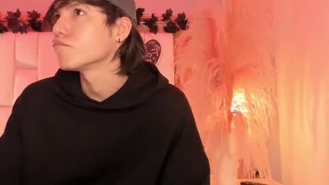 daphne_and_roger online show from March 16, 2026, 11:14 am