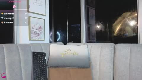 daphne_chers online show from April 28, 2026, 2:27 am