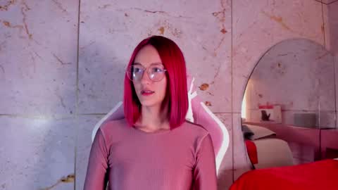 Snapshot of daphne_courtis chatting on October 2, 2025, 3:02 am Daphne online show from October 2, 2025, 3:02 am