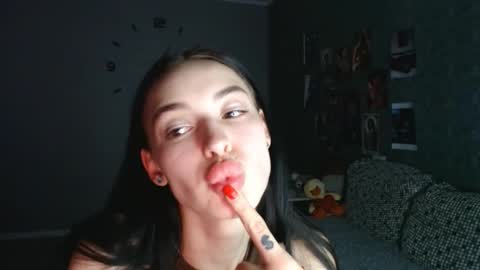 Daphne Darkthorn online show from October 26, 2025, 12:05 am