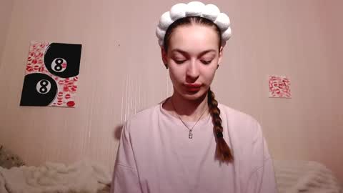 Daphne Darkthorn online show from May 6, 2026, 11:21 pm