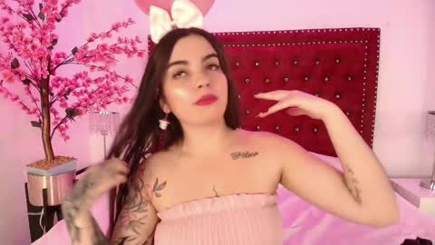 Daphne  online show from April 28, 2026, 11:37 am