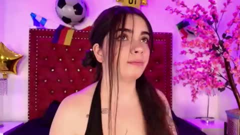 Daphne  online show from July 17, 2026, 11:39 am