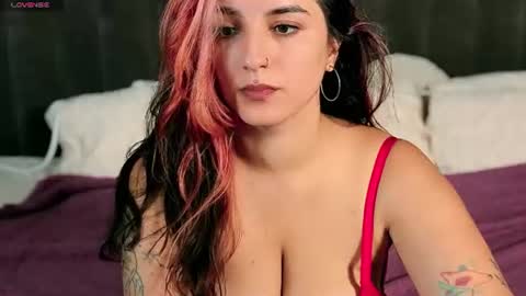 Snapshot of daphne_moss chatting on July 20, 2026, 12:51 pm Agatha online show from July 20, 2026, 12:51 pm