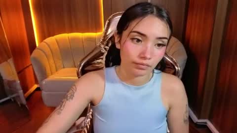 Snapshot of daphne_nicole_b chatting on May 11, 2026, 4:04 pm daphne_nicole_b online show from May 11, 2026, 4:04 pm