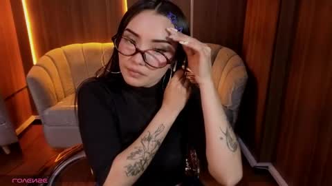 Snapshot of daphne_nicole_b chatting on May 31, 2026, 1:07 pm daphne_nicole_b online show from May 31, 2026, 1:07 pm