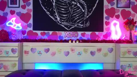 Snapshot of daphnemadison chatting on February 21, 2025, 7:54 pm Daphne Madison online show from February 21, 2025, 7:54 pm