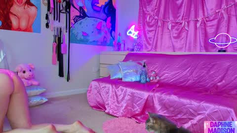 Daphne Madison online show from March 5, 2026, 9:22 pm