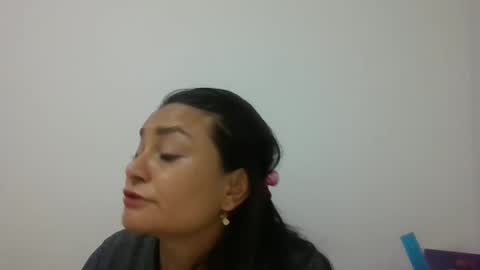 Snapshot of dapnne24 chatting on February 12, 2025, 2:43 pm dapnne online show from February 12, 2025, 2:43 pm