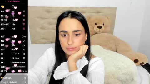 Darcie online show from December 6, 2024, 1:07 am