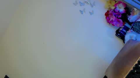 Snapshot of daretolovemexx chatting on February 25, 2025, 5:41 am Angel Condensada online show from February 25, 2025, 5:41 am