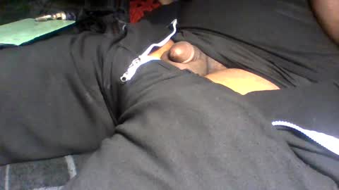 Betty and Robert Play time online show from February 5, 2025, 7:07 am