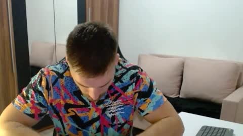 Snapshot of darius_94 chatting on October 24, 2025, 5:04 am darius_94 online show from October 24, 2025, 5:04 am