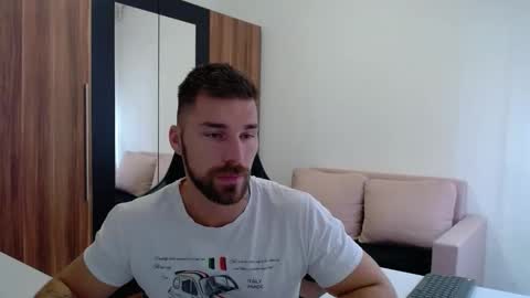 Snapshot of darius_94 chatting on October 30, 2025, 8:05 am darius_94 online show from October 30, 2025, 8:05 am