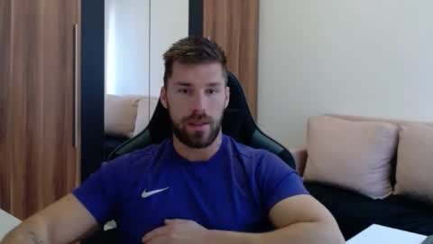 darius_94 online show from February 12, 2026, 9:37 am