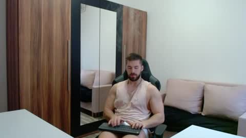 Snapshot of darius_94 chatting on June 11, 2026, 4:10 am darius_94 online show from June 11, 2026, 4:10 am