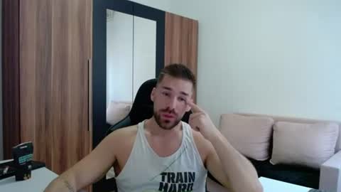 Snapshot of darius_94 chatting on June 28, 2026, 4:29 am darius_94 online show from June 28, 2026, 4:29 am